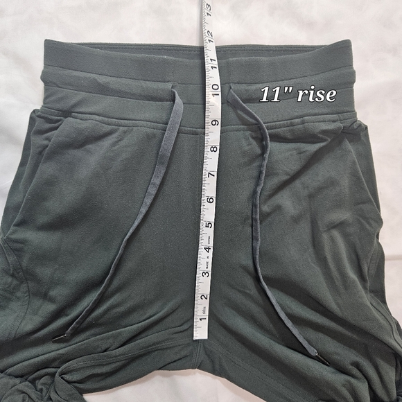 Lululemon Womens 2 Green Ready To Rulu High Rise Cropped Jogger Pants Pockets - Picture 7 of 13